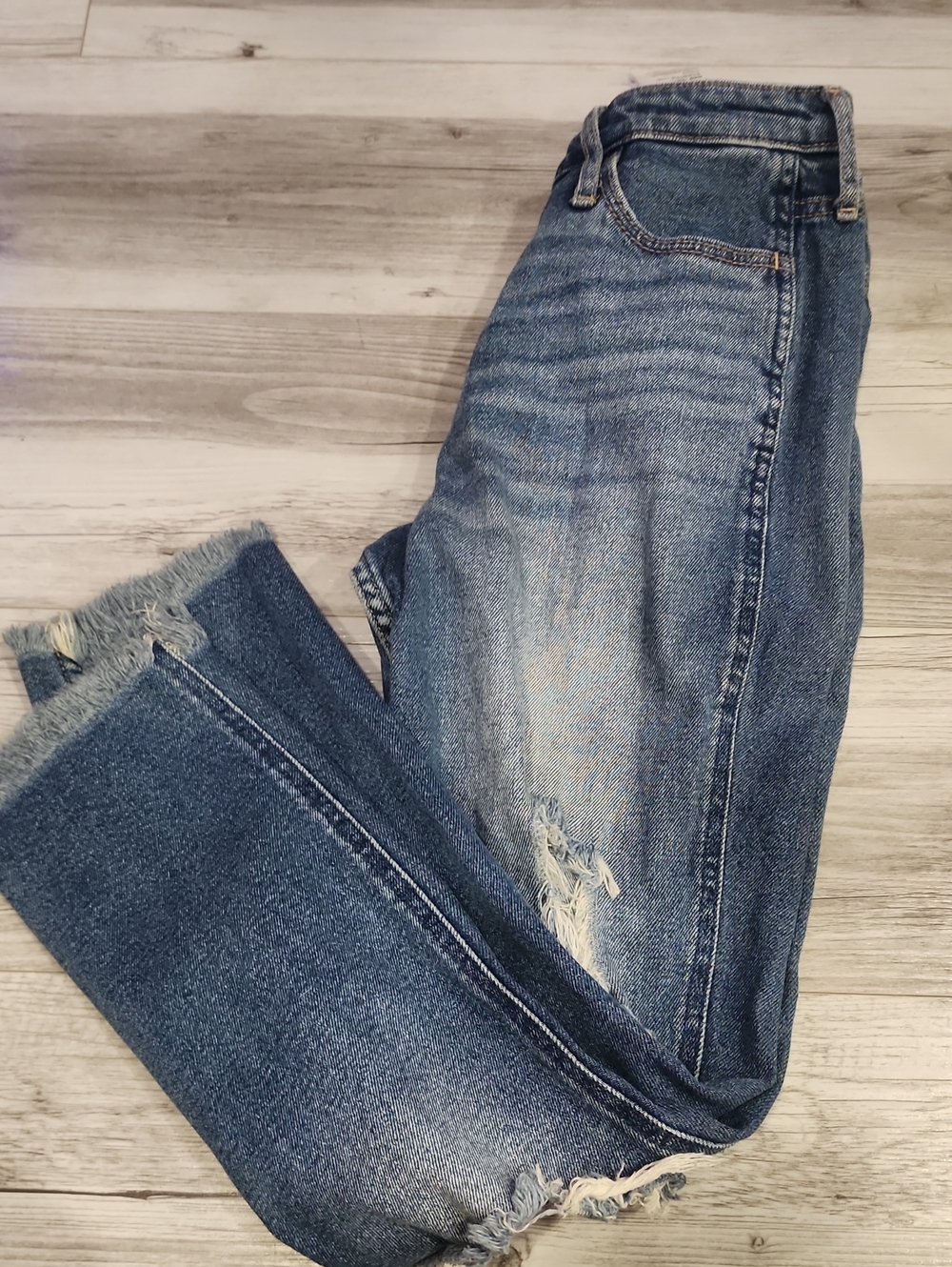 Hollister Women's Blue Skinny Jeans with Frayed Hem
